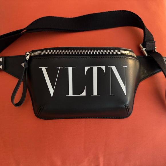 Valentino Garavani Black VLTN Belt Bag - Picture 5 of 7